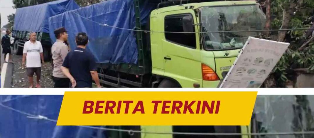 Breaking News, Truk Gandeng Melaju Zig-Zag Keluar Jalur, Hantam Pagar Rumah Warga di Turi Lamongan