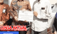 Dorong Produktivitas Pangan, Bupati Lamongan YES Serahkan Bantuan Combine Harvester untuk Petani